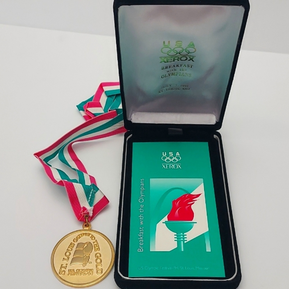 USA Breakfast with the Olympians Medal